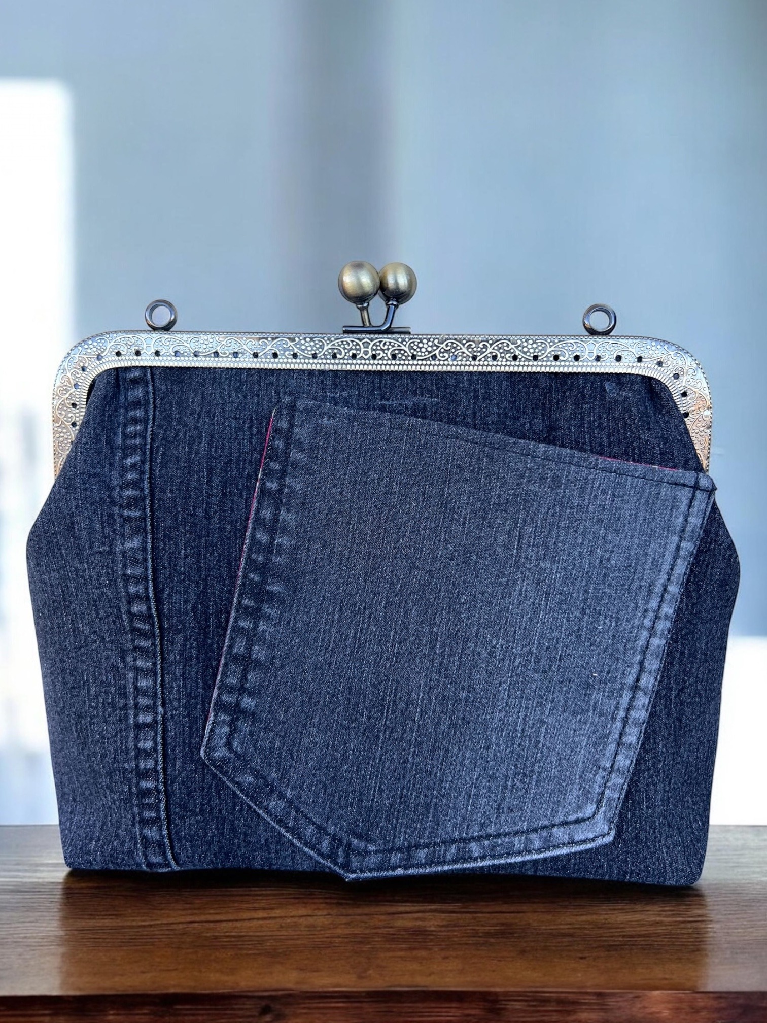 Clutch - upcycling Jeanshose